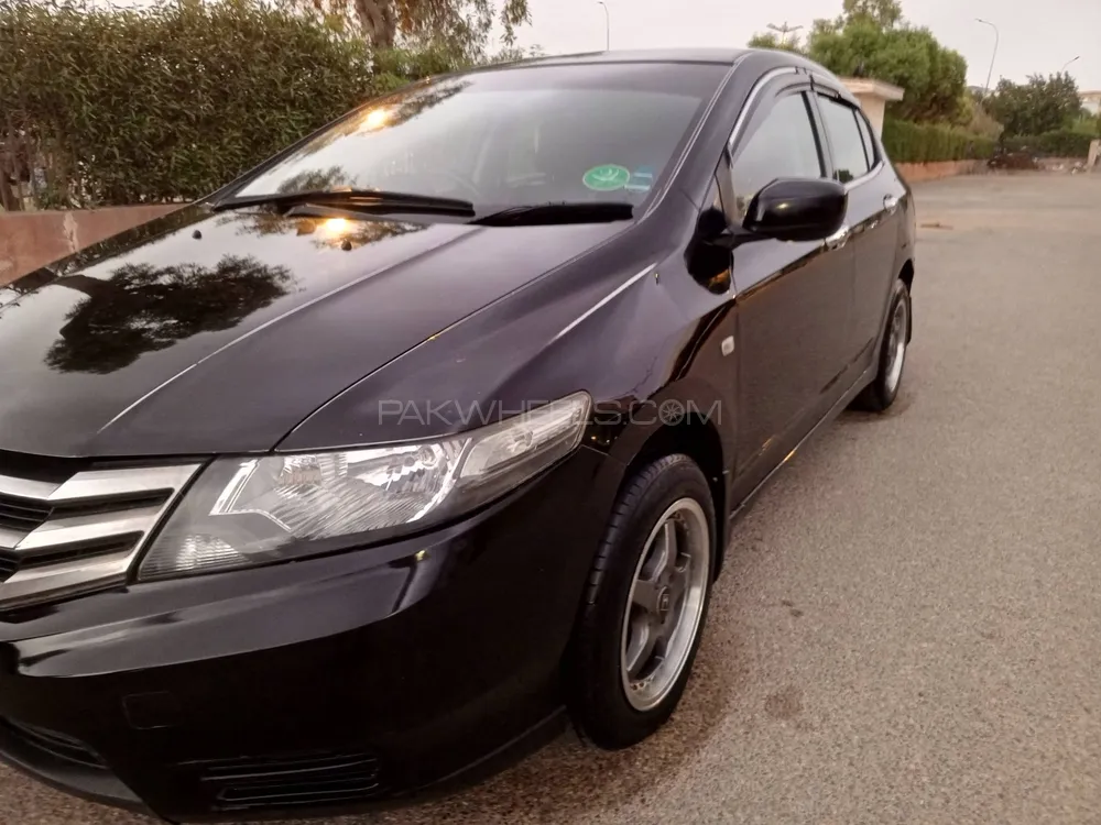 Honda City 2011 for Sale in Karachi Image-1