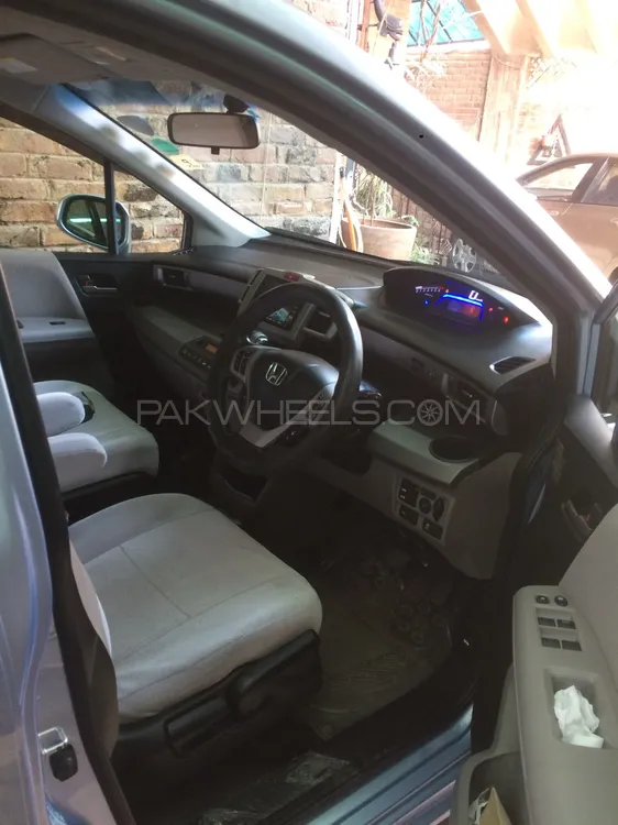 Honda Freed 2012 for Sale in Karachi Image-1