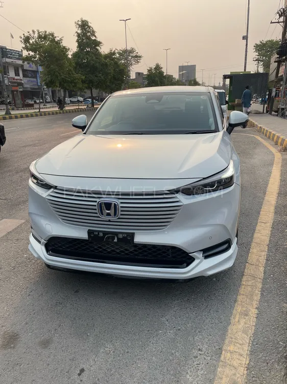 Honda Vezel 2021 for Sale in Lahore Image-1