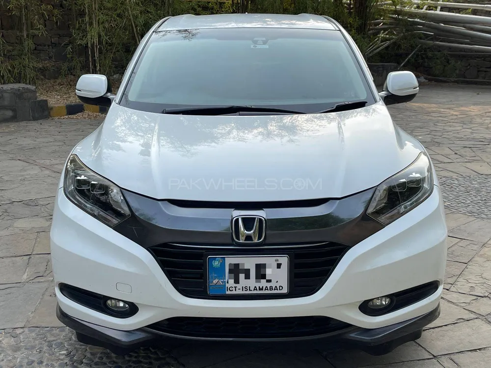 Honda Vezel 2014 for Sale in Islamabad Image-1