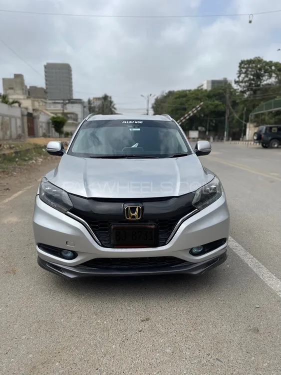 Honda Vezel 2015 for Sale in Karachi Image-1