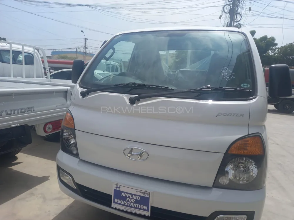 Hyundai H-100 2025 for Sale in Karachi Image-1