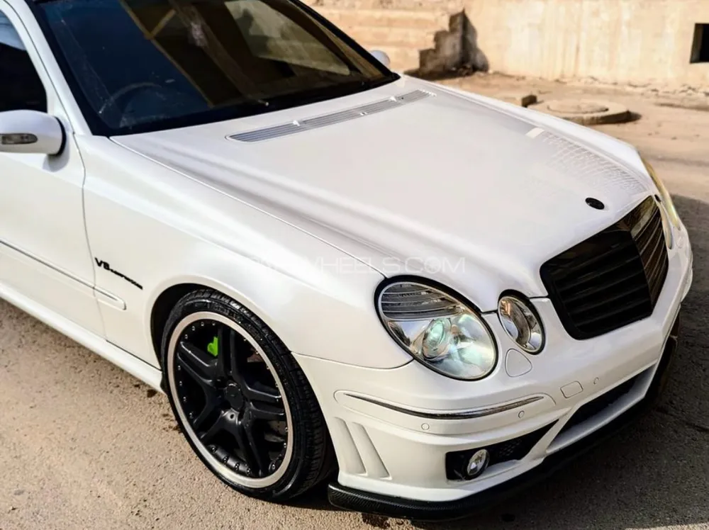 Mercedes Benz E Class 2007 for Sale in Karachi Image-1