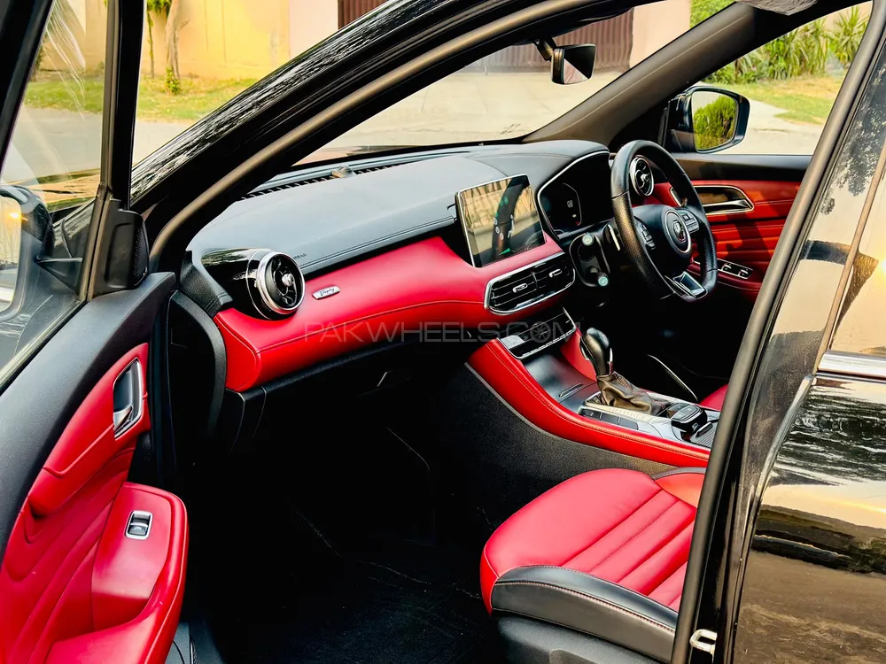 MG HS 2023 for Sale in Lahore Image-1