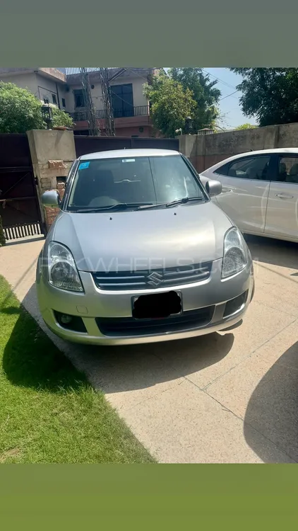 Suzuki Swift 2010 for Sale in Lahore Image-1