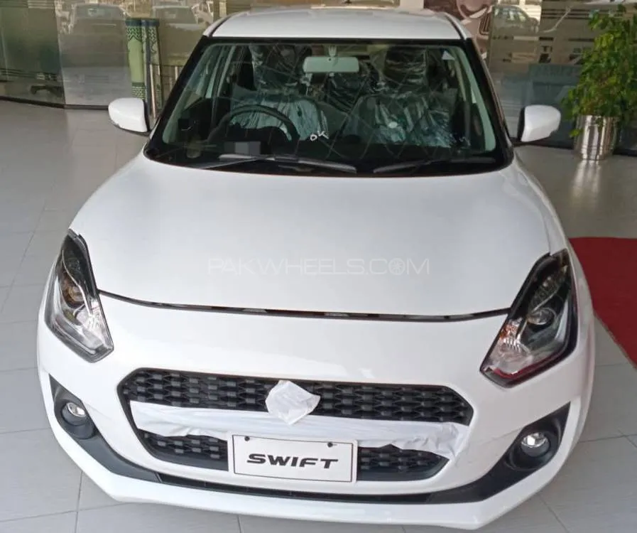 Suzuki Swift 2025 for Sale in Karachi Image-1