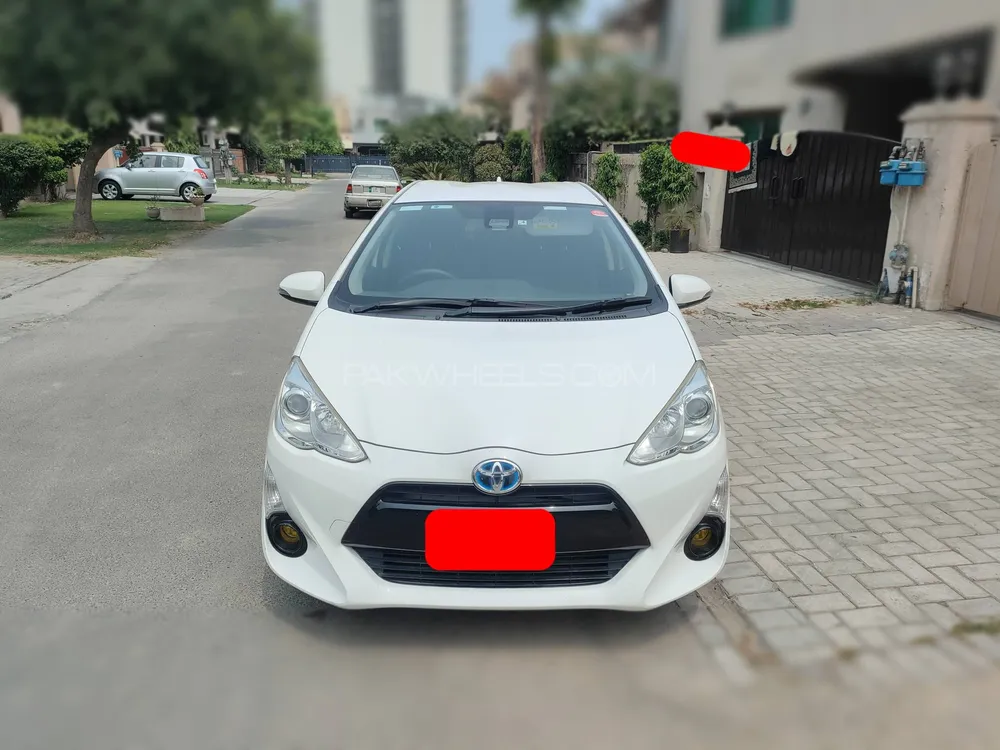 Toyota Aqua 2017 for Sale in Lahore Image-1