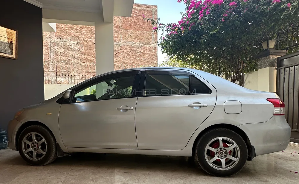 Toyota Belta 2006 for Sale in Multan Image-1