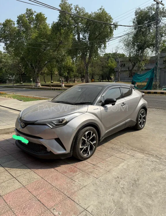 Toyota C-HR 2017 for Sale in Islamabad Image-1