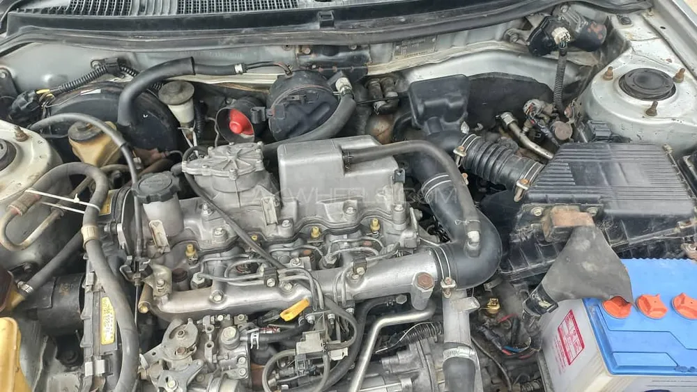Toyota Corolla 2001 for Sale in Karachi Image-1