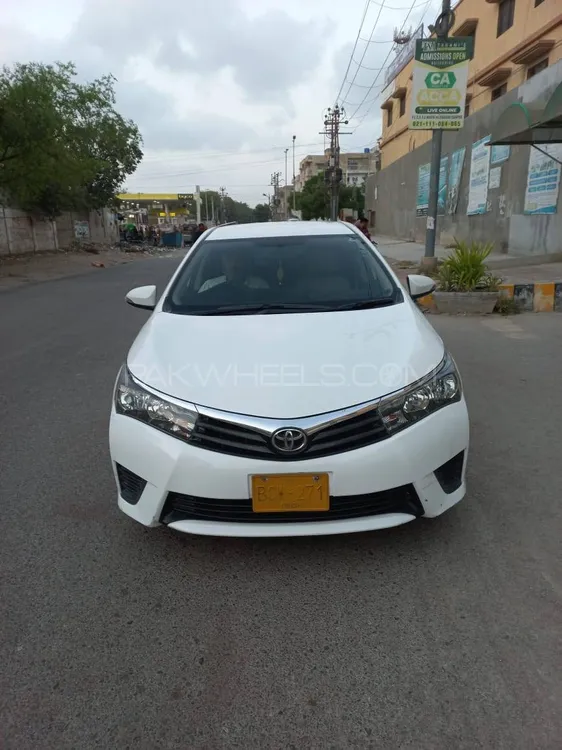 Toyota Corolla 2015 for Sale in Karachi Image-1