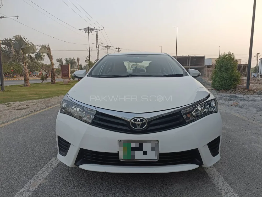Toyota Corolla 2016 for Sale in Lahore Image-1