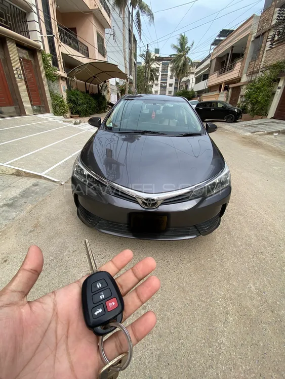 Toyota Corolla 2017 for Sale in Karachi Image-1