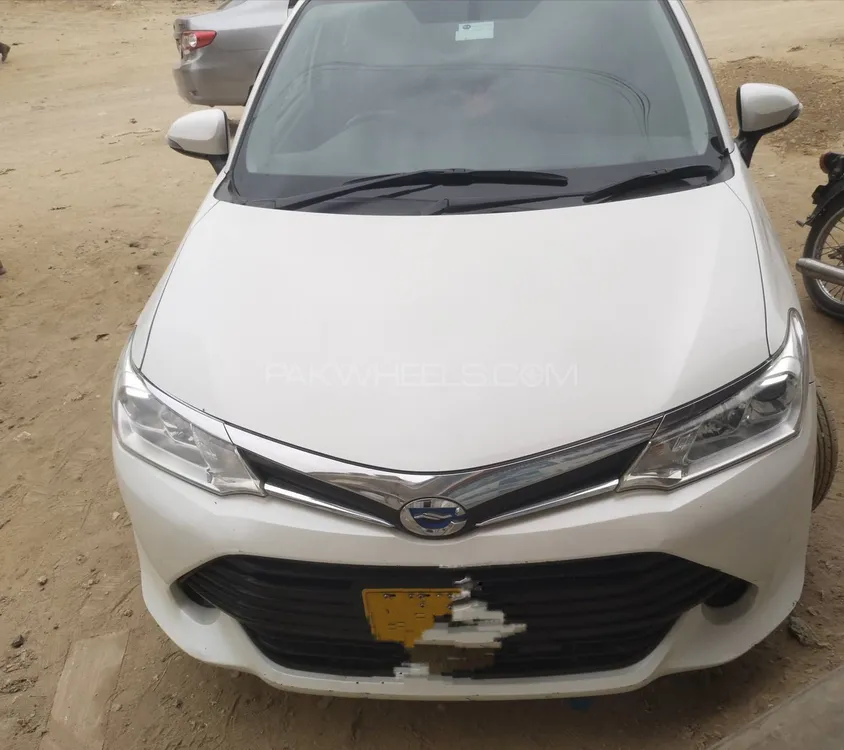 Toyota Corolla Fielder 2017 for Sale in Karachi Image-1