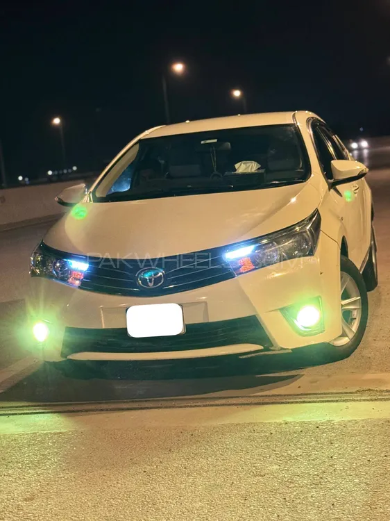 Toyota Corolla 2015 for Sale in Islamabad Image-1