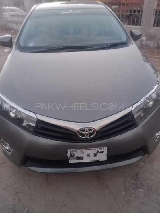 Toyota Corolla 2016 for Sale in Larkana Image-1