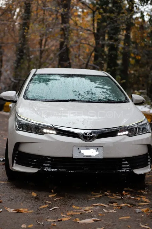 Toyota Corolla 2017 for Sale in Islamabad Image-1