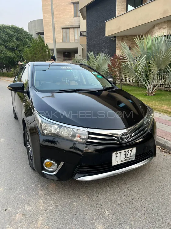 Toyota Corolla 2017 for Sale in Islamabad Image-1