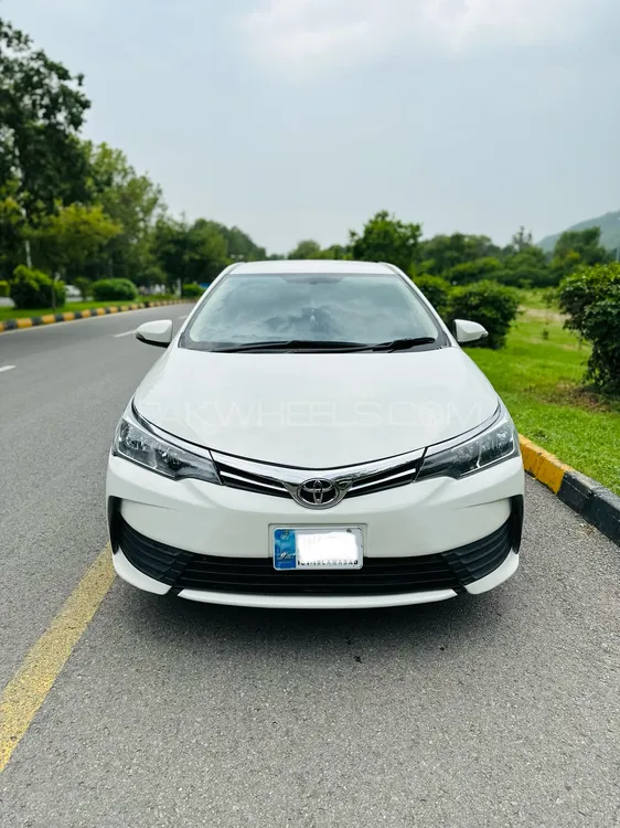 Toyota Corolla 2017 for Sale in Islamabad Image-1