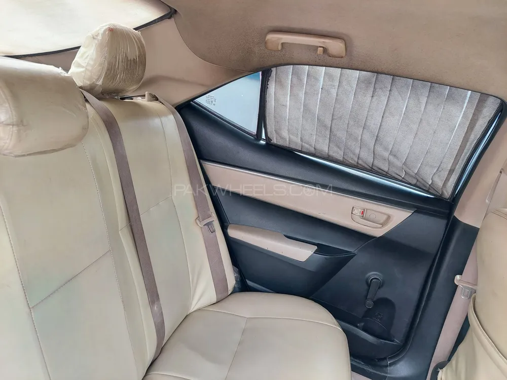 Toyota Corolla 2017 for Sale in Arifwala Image-1