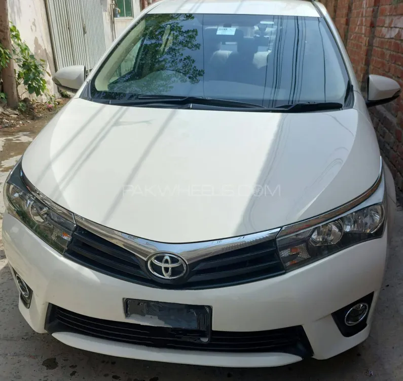 Toyota Corolla 2017 for Sale in Lahore Image-1