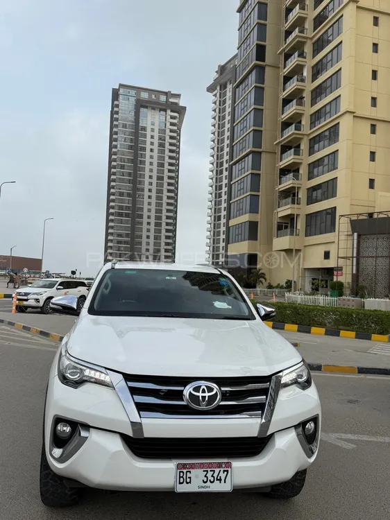 Toyota Fortuner 2017 for Sale in Karachi Image-1