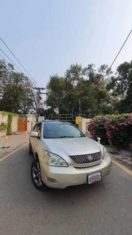 Toyota Harrier 2004 for Sale in Lahore Image-1