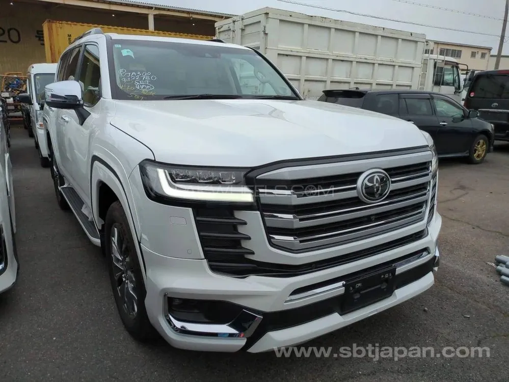 Toyota Land Cruiser 2023 for Sale in Sialkot Image-1