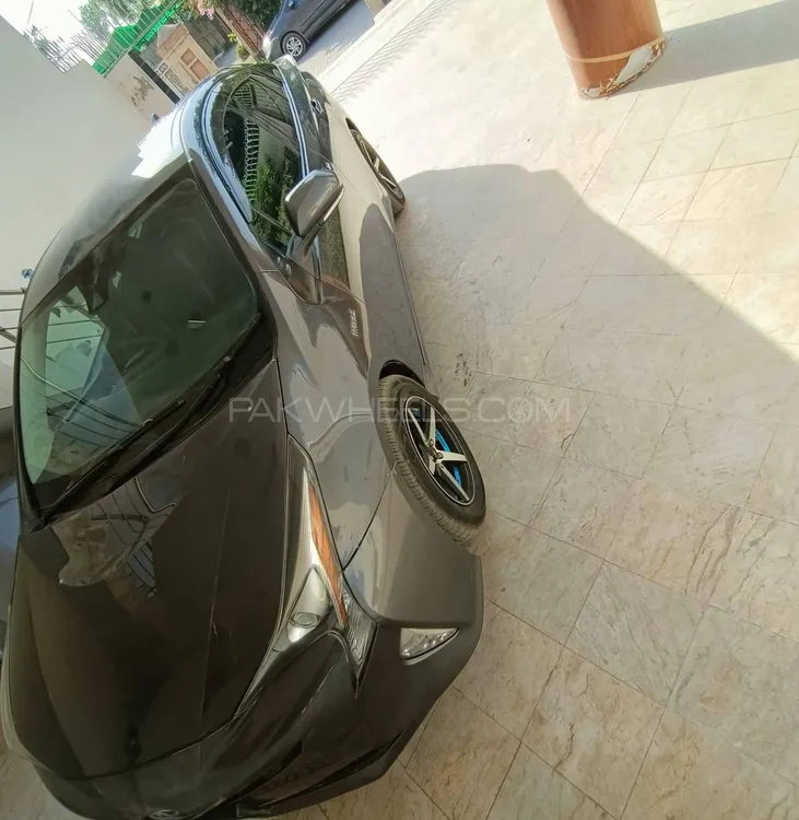 Toyota Prius 2016 for Sale in Faisalabad Image-1