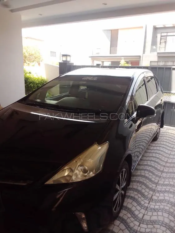 ٹویوٹا پریوس الفا 2014 for Sale in لاہور Image-1