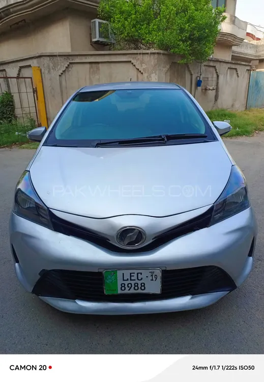 Toyota Vitz 2015 for Sale in Lahore Image-1