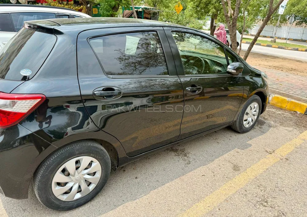 Toyota Vitz 2018 for Sale in Islamabad Image-1