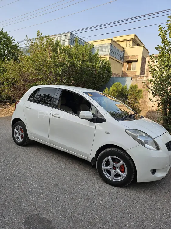 Toyota Vitz 2007 for Sale in Peshawar Image-1
