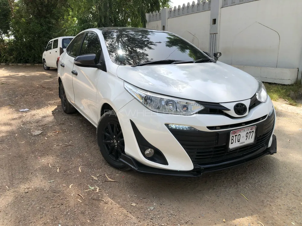 Toyota Yaris Sedan 2021 for Sale in Karachi Image-1