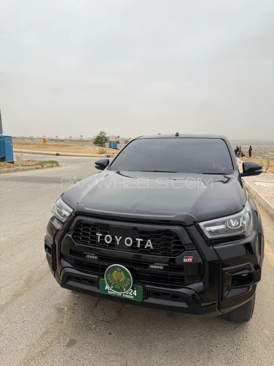 Toyota Hilux 2024 for Sale in Karachi Image-1