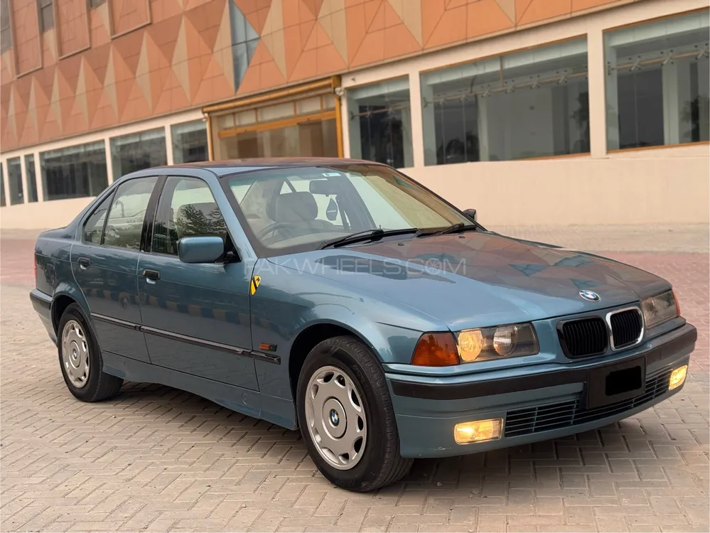 BMW 3 Series 1997 for Sale in Islamabad BMW 3 Series 1997 for Sale in Islamabad Image-2