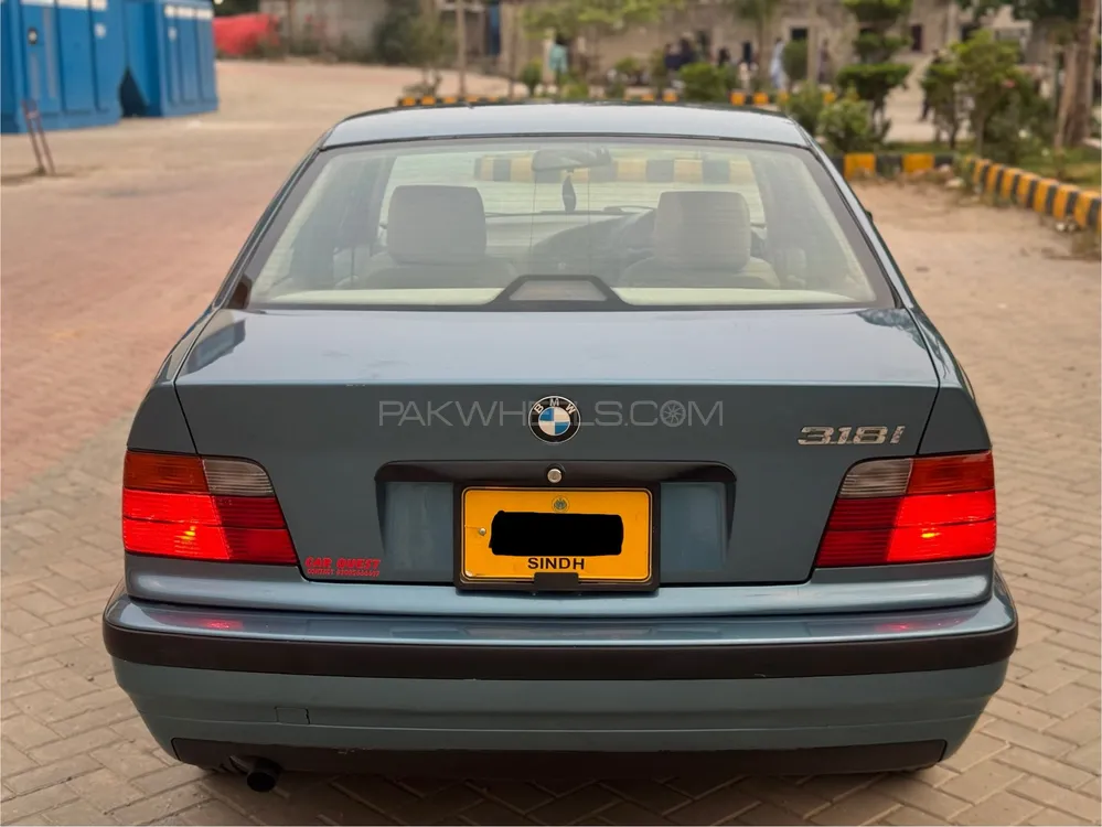 BMW 3 Series 1997 for Sale in Islamabad BMW 3 Series 1997 for Sale in Islamabad Image-4