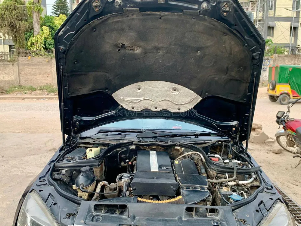 Mercedes Benz C Class 2007 for Sale in Rawalpindi Image-1