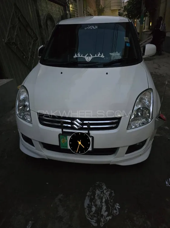 Suzuki Swift 2015 for Sale in Faisalabad Image-1