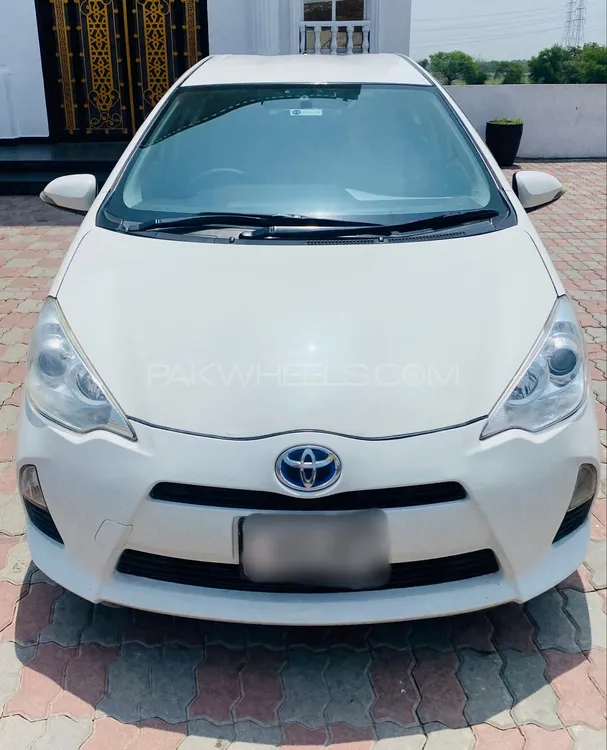 Toyota Aqua 2013 for Sale in Lahore Image-1