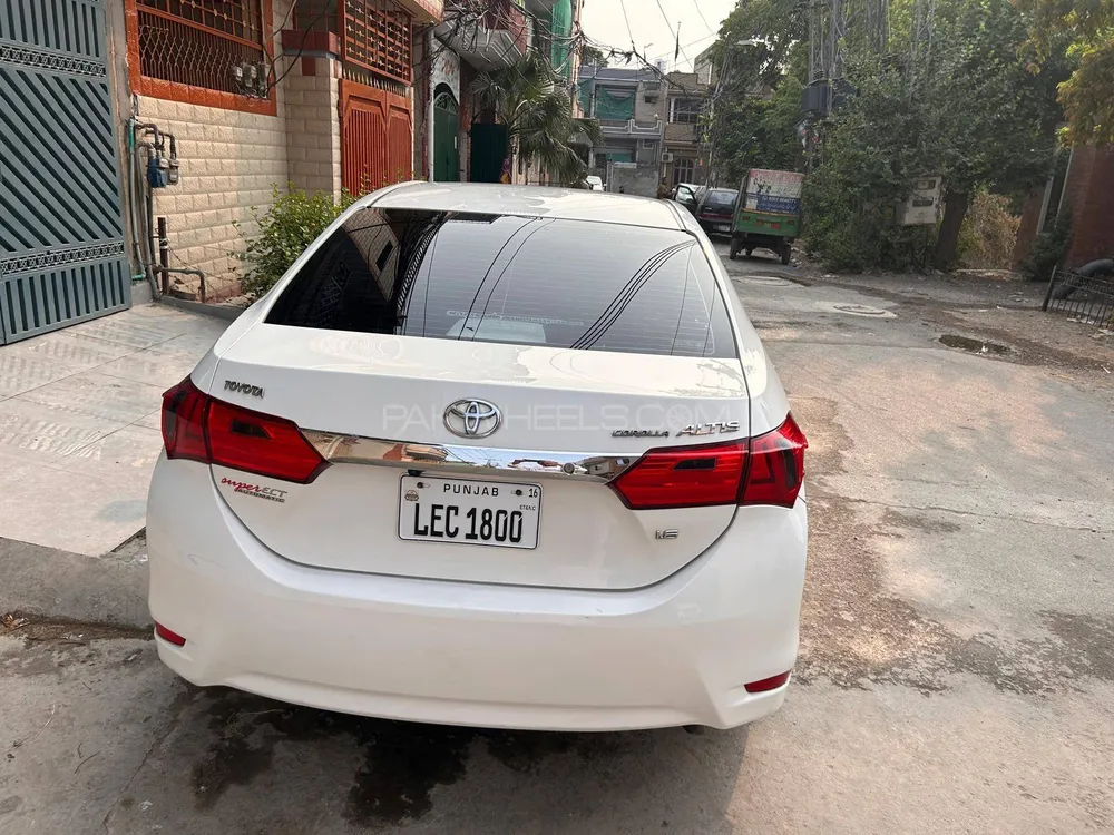 Toyota Corolla 2016 for Sale in Lahore Image-1