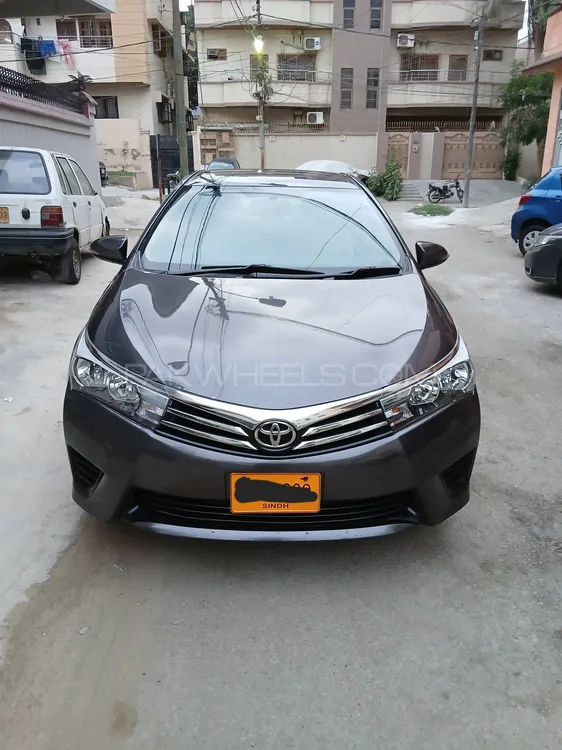 Toyota Corolla 2017 for Sale in Karachi Image-1