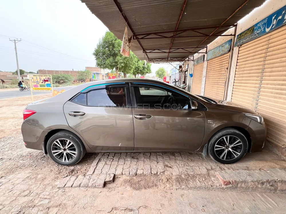 Toyota Corolla 2017 for Sale in Liaqat Pur Image-1
