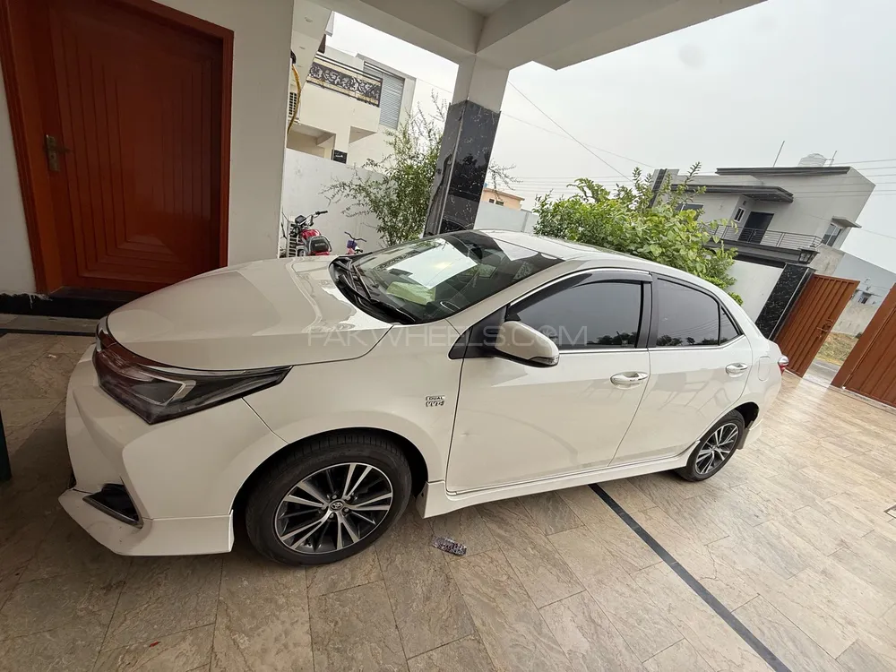 Toyota Corolla 2021 for Sale in Lahore Image-1