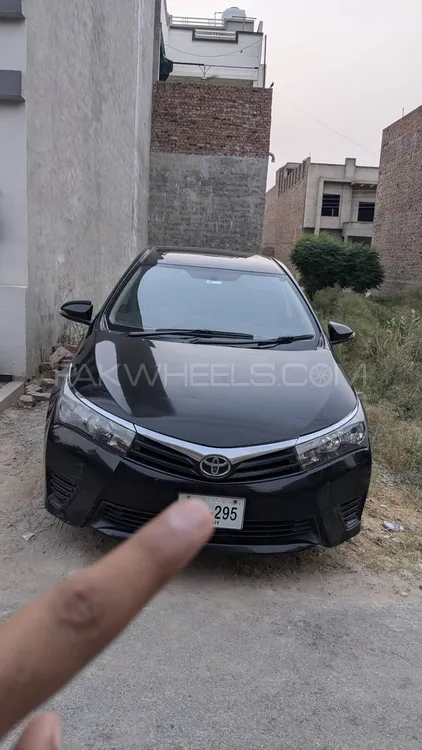 Toyota Corolla 2015 for Sale in Faisalabad Image-1