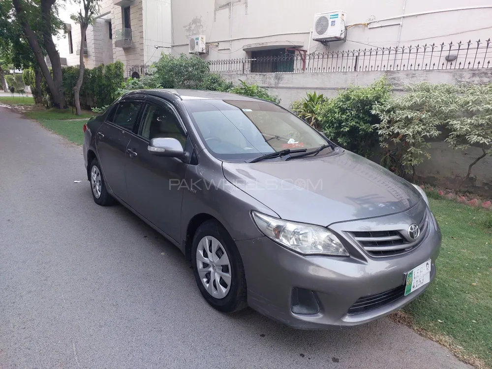 Toyota Corolla 2013 for Sale in Lahore Image-1