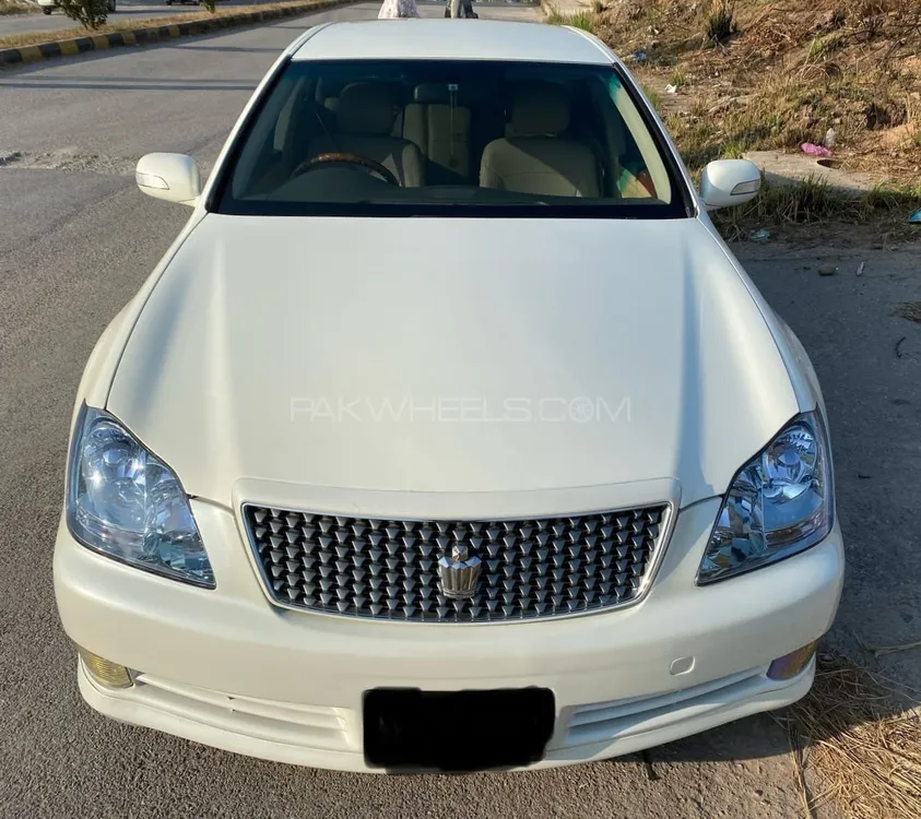 Toyota Crown 2004 for Sale in Rawalpindi Image-1