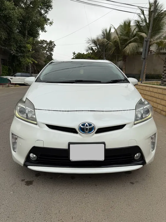 Toyota Prius 2012 for Sale in Karachi Image-1