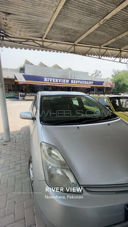Toyota Prius 2006 for Sale in Peshawar Image-1