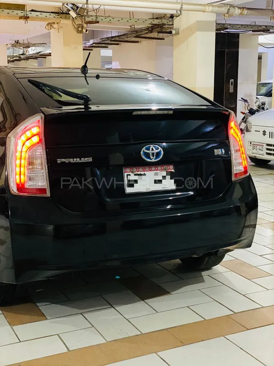 Toyota Prius 2012 for Sale in Karachi Image-1